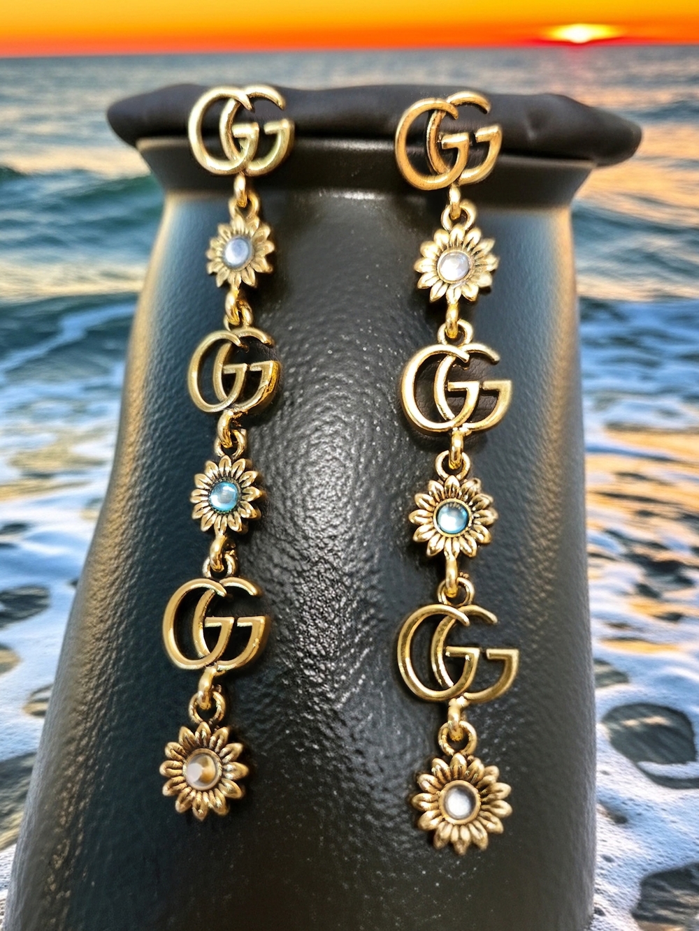 Gucci Gold Floral Drop Earrings with Matching Ring Size 8 - Picture 5 of 5